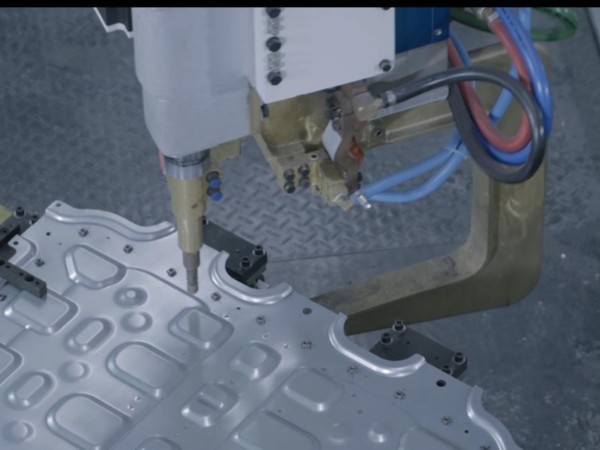 机器人焊钳系统2